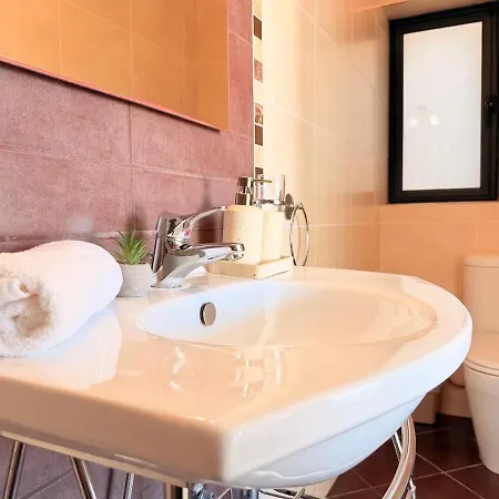 Modern Escape - Close To Beaches & Dining * San Ġwann