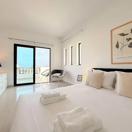 ヴィラ Modern Escape - Close To Beaches & Dining San Ġwann
