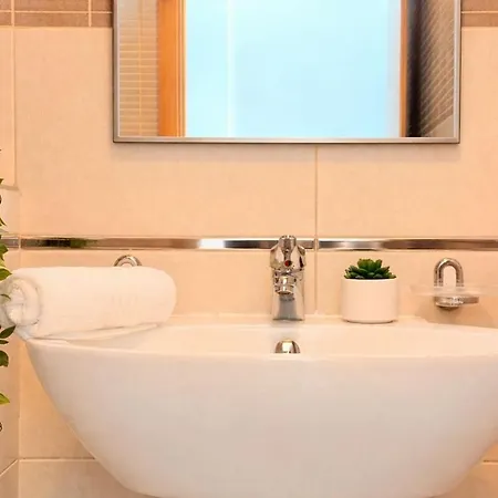 ヴィラ Modern Escape - Close To Beaches & Dining San Ġwann