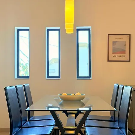 Modern Escape - Close To Beaches & Dining ヴィラ