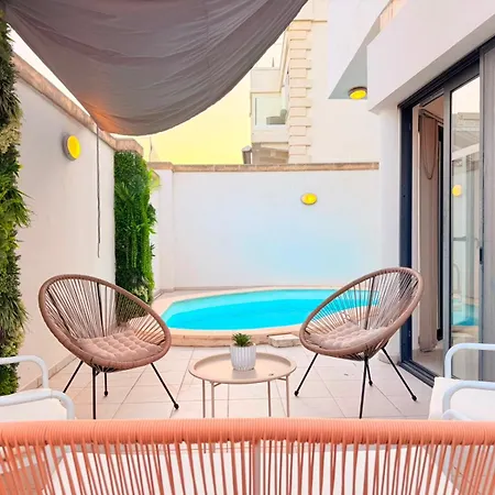Modern Escape - Close To Beaches & Dining ヴィラ