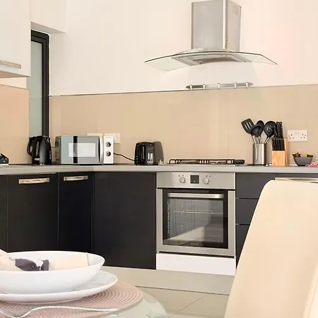 ヴィラ Modern Escape - Close To Beaches & Dining San Ġwann